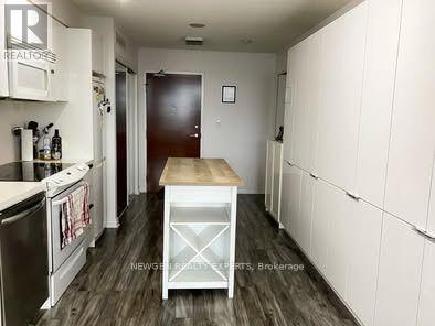 943 - 10 Capreol Court, Toronto, Ontario  M5V 4B3 - Photo 2 - C13099040