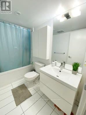 943 - 10 Capreol Court, Toronto, Ontario  M5V 4B3 - Photo 8 - C13099040