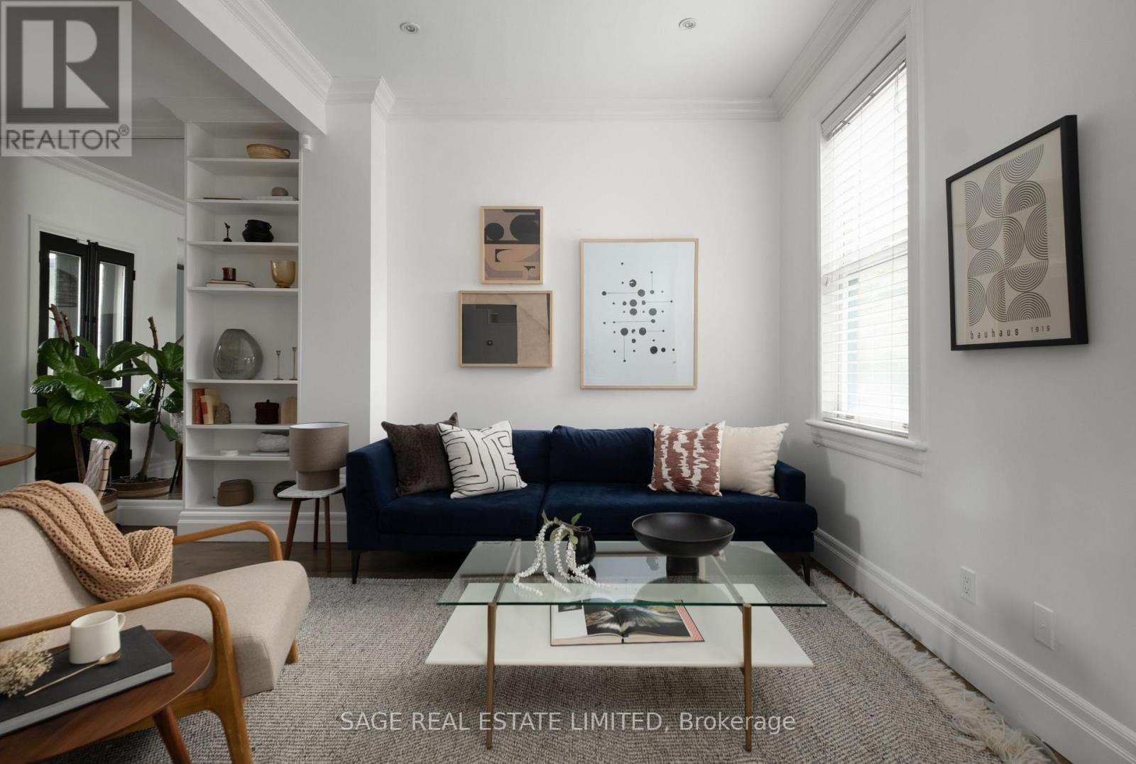 438 SUMACH STREET, Toronto, Ontario