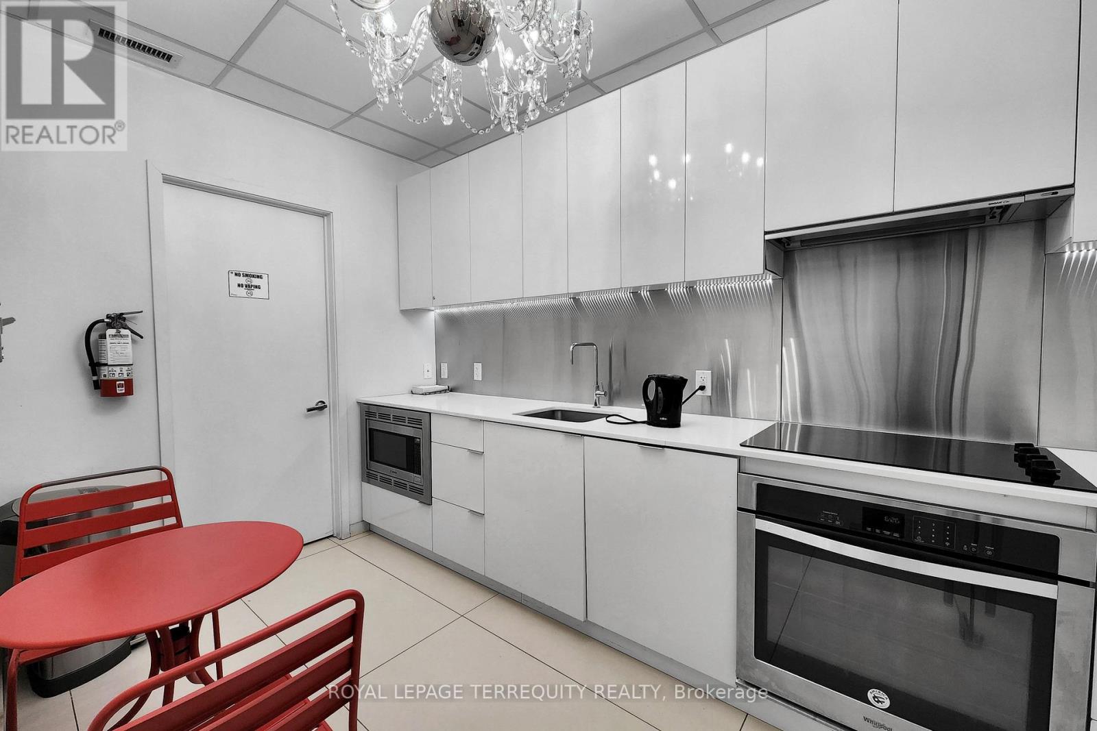 2802 - 185 Roehampton Avenue, Toronto, Ontario  M4P 0C6 - Photo 30 - C13099282