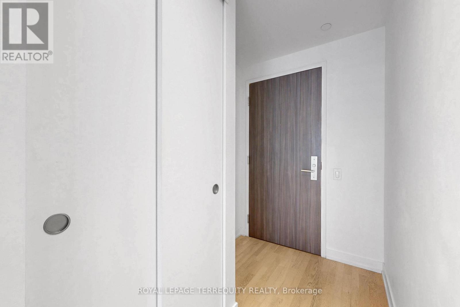 2802 - 185 Roehampton Avenue, Toronto, Ontario  M4P 0C6 - Photo 5 - C13099282