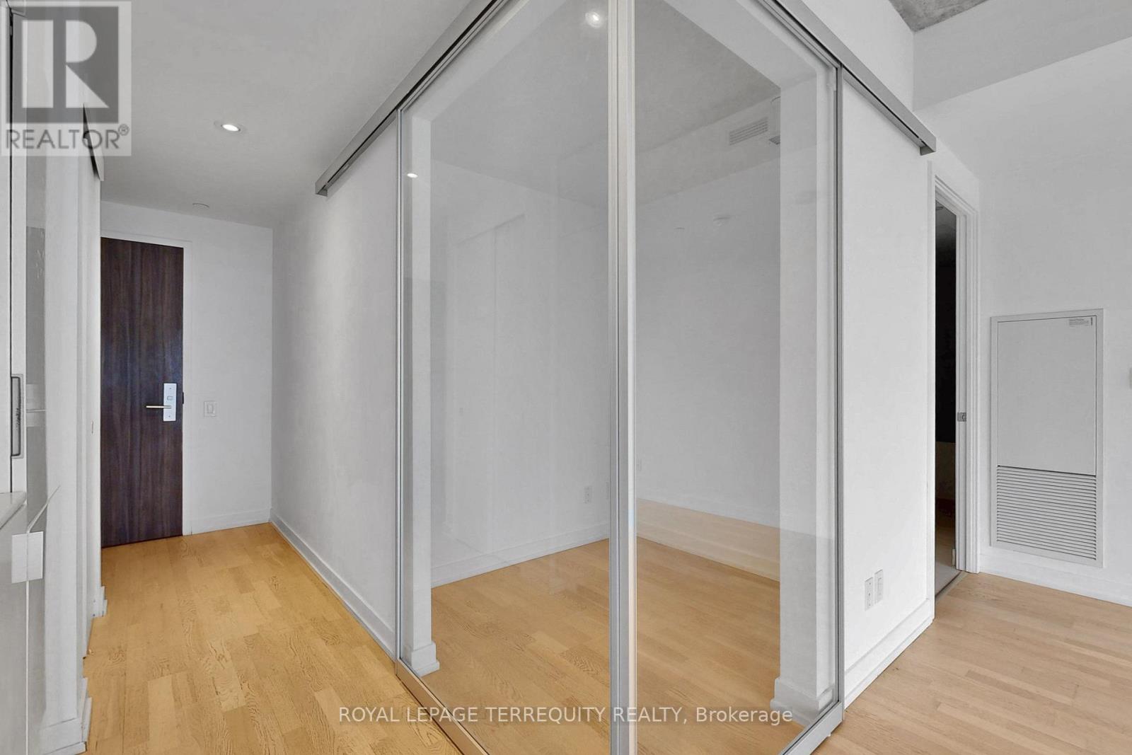 2802 - 185 Roehampton Avenue, Toronto, Ontario  M4P 0C6 - Photo 6 - C13099282