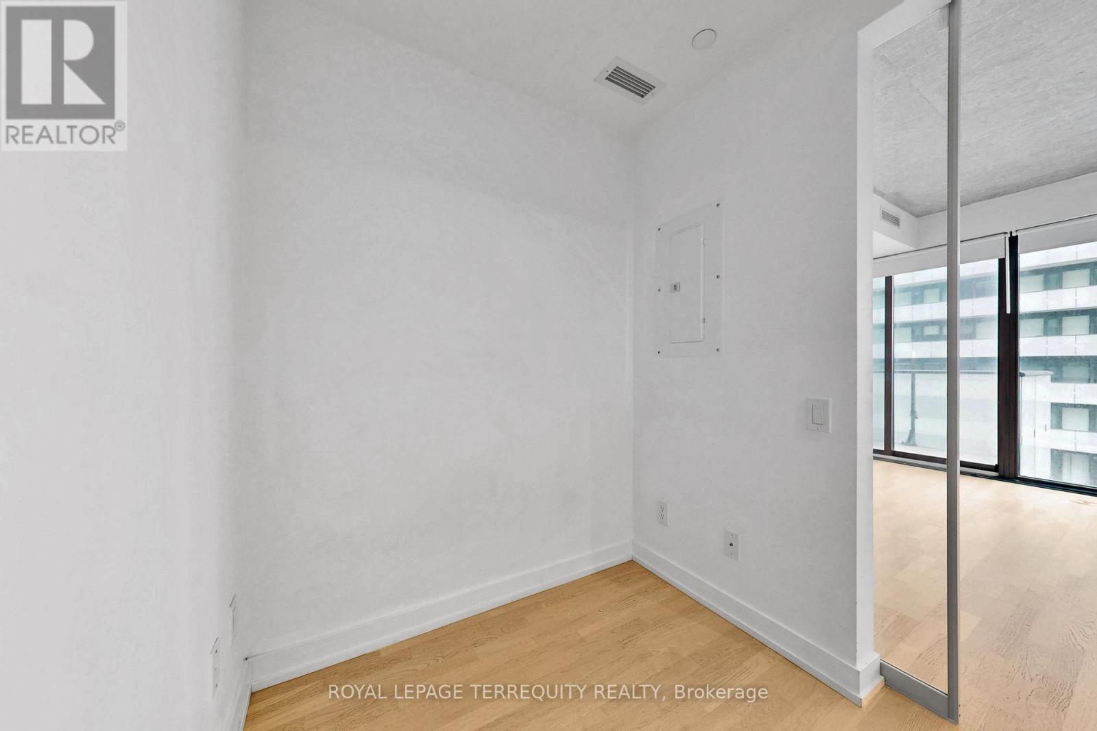 2802 - 185 Roehampton Avenue, Toronto, Ontario  M4P 0C6 - Photo 9 - C13099282