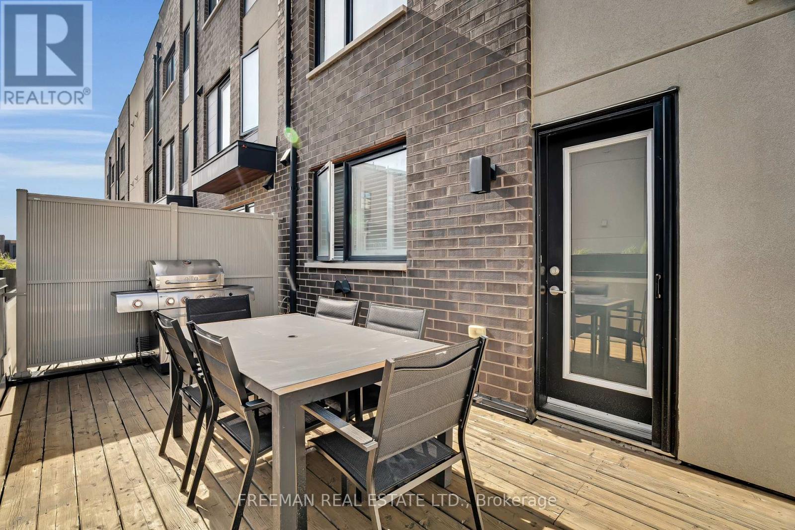 17 Locust Lodge Gardens, Toronto, Ontario  M3K 0A9 - Photo 7 - W13098892