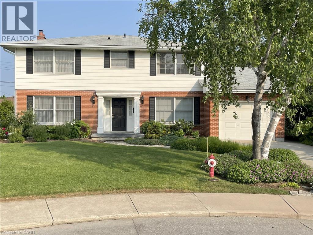 30 LANSCOTT Place, Hamilton, Ontario