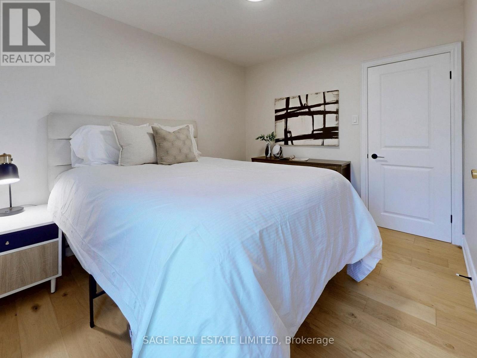8 Lombardy Crescent, Toronto, Ontario  M1K 4N8 - Photo 13 - E13098966