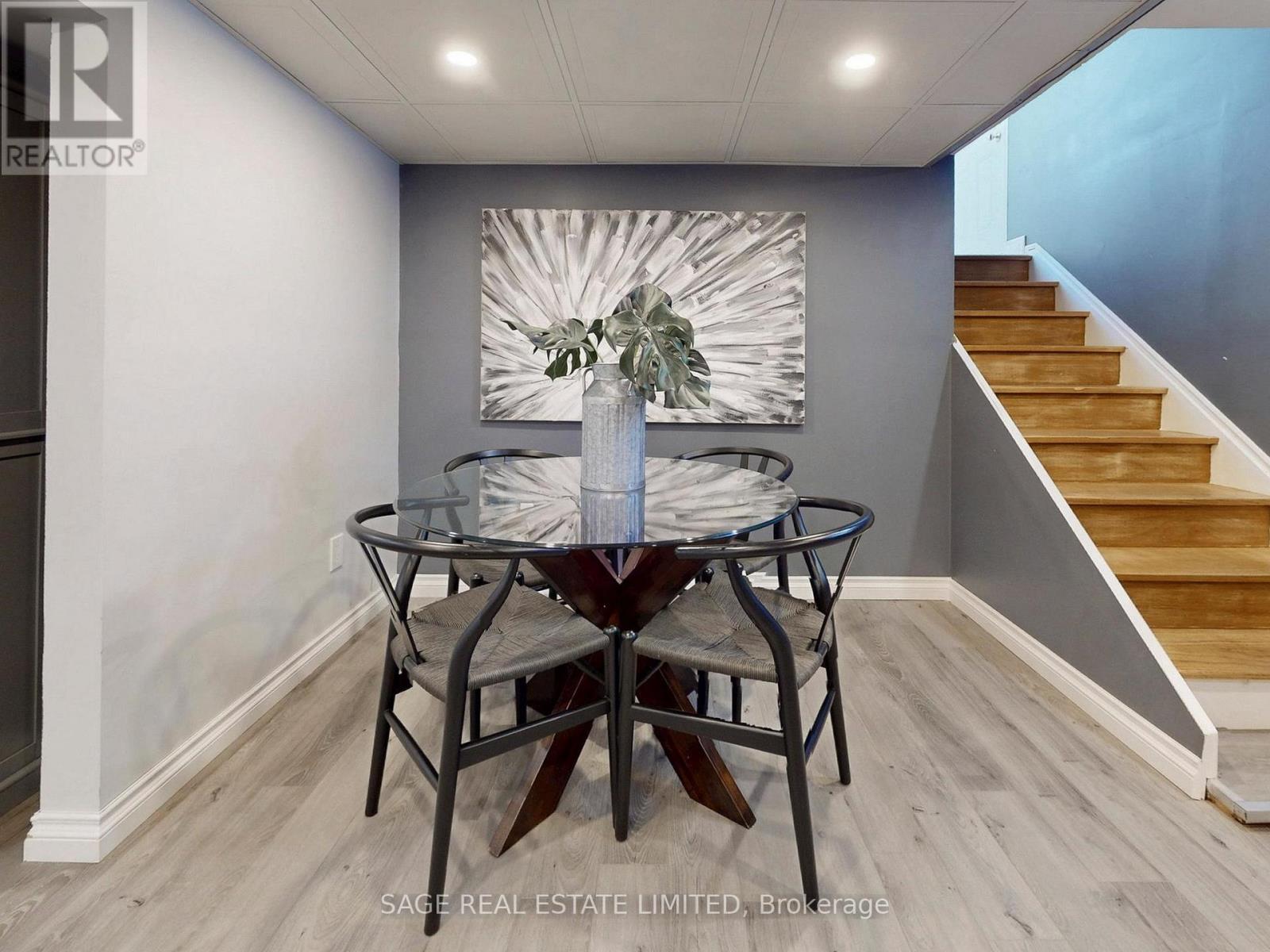 8 Lombardy Crescent, Toronto, Ontario  M1K 4N8 - Photo 31 - E13098966