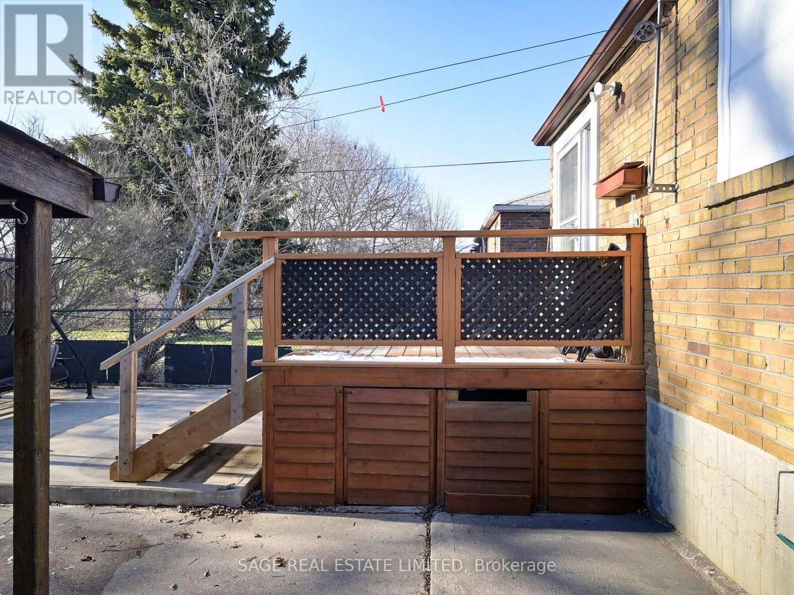 8 Lombardy Crescent, Toronto, Ontario  M1K 4N8 - Photo 42 - E13098966