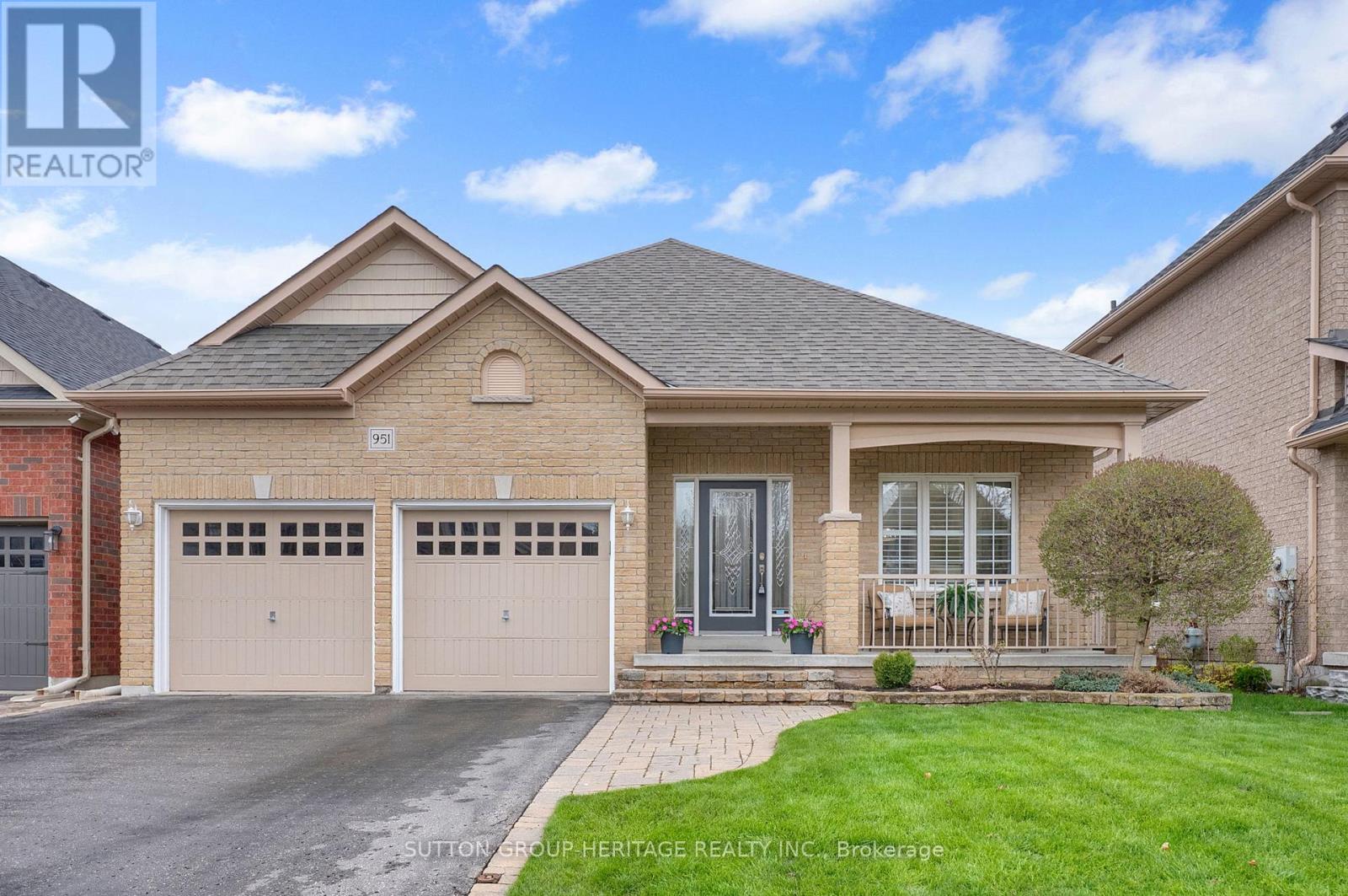 951 BARBADOS STREET, Oshawa, Ontario