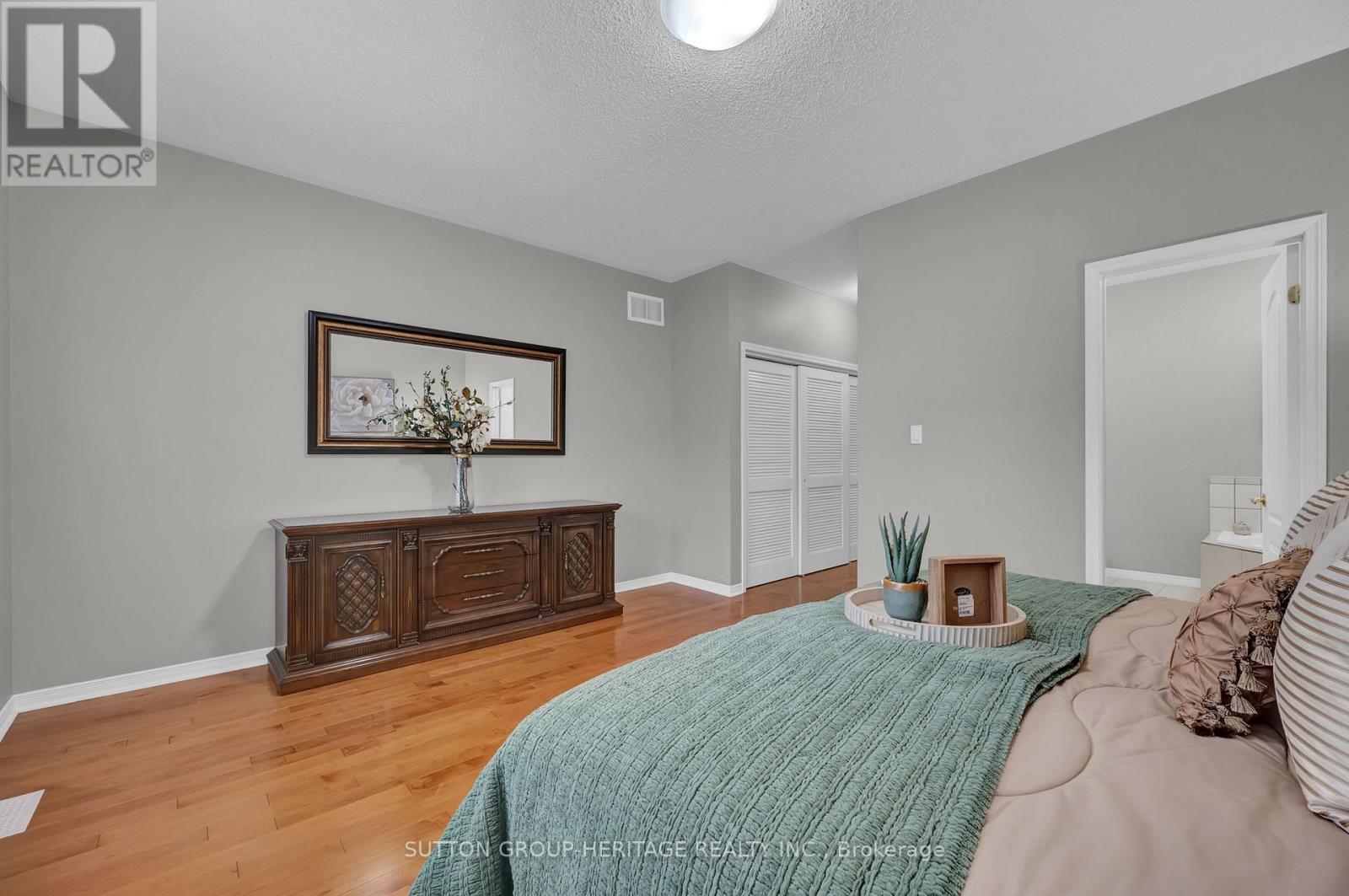 951 Barbados Street, Oshawa, Ontario  L1J 0A6 - Photo 25 - E13099106