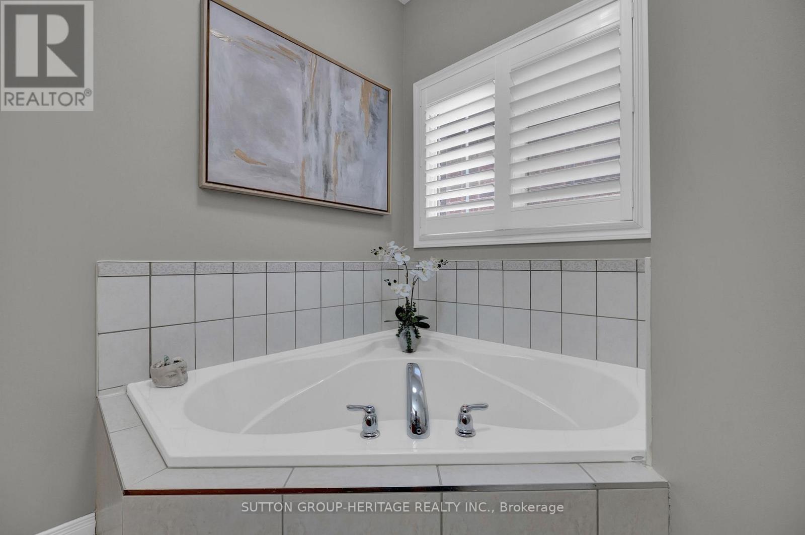 951 Barbados Street, Oshawa, Ontario  L1J 0A6 - Photo 27 - E13099106