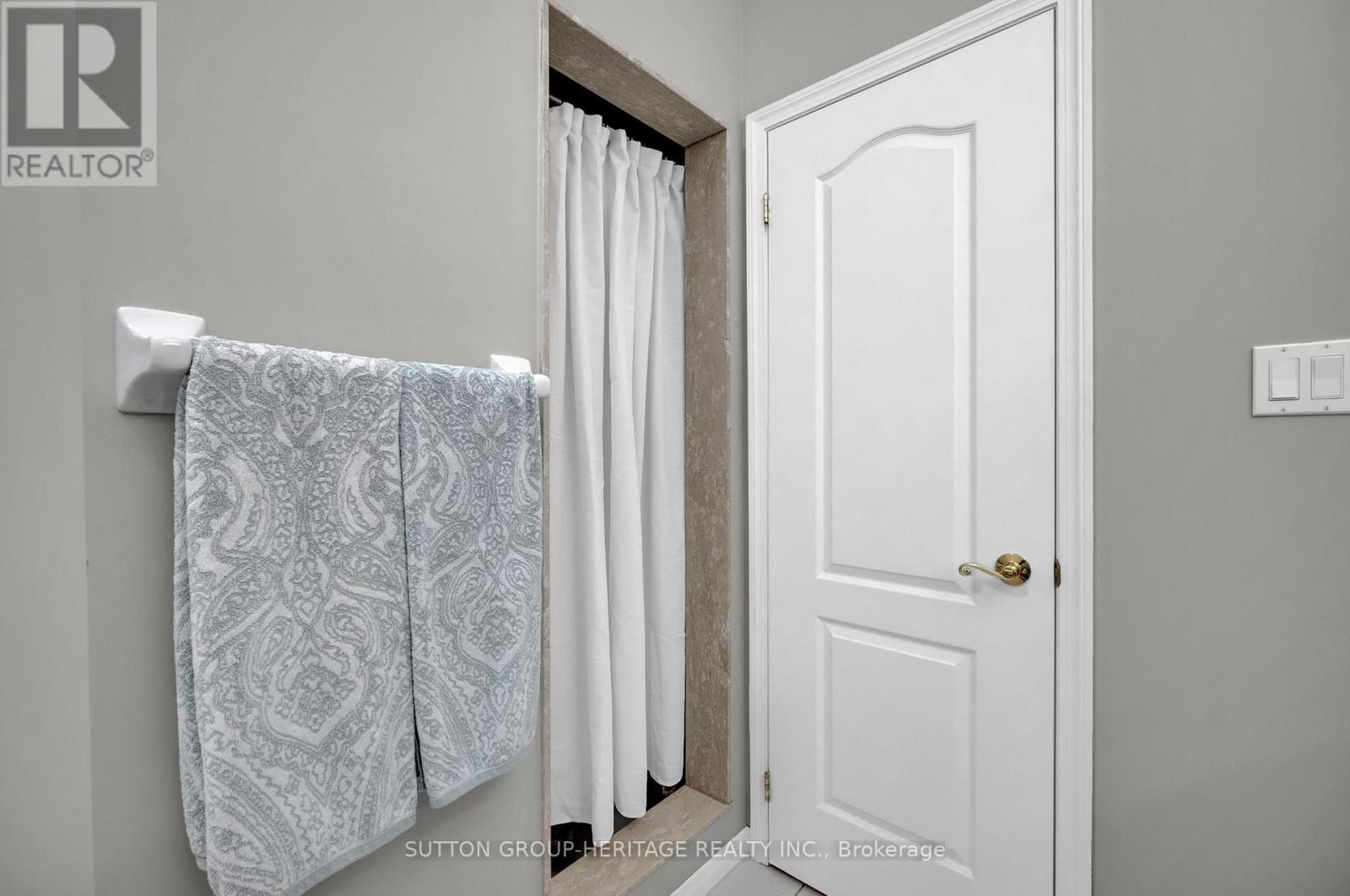 951 Barbados Street, Oshawa, Ontario  L1J 0A6 - Photo 29 - E13099106