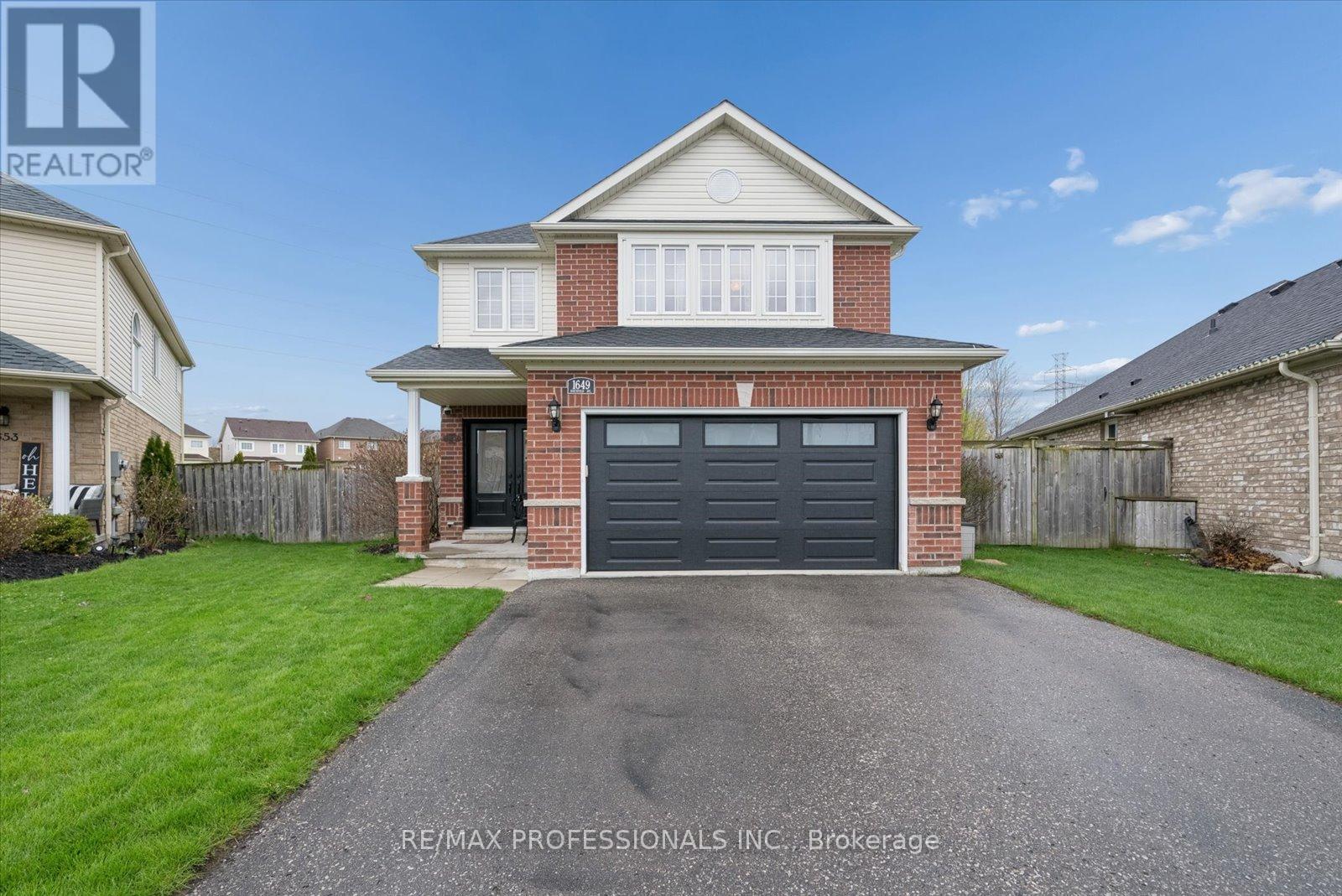 1649 NORTHFIELD AVENUE, Oshawa, Ontario