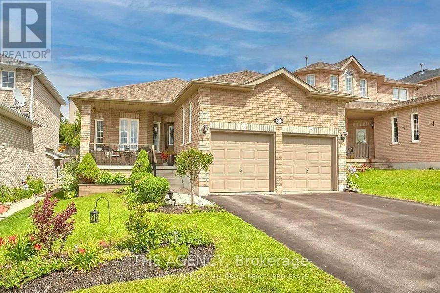 21 SILVER TRAIL, Barrie, Ontario