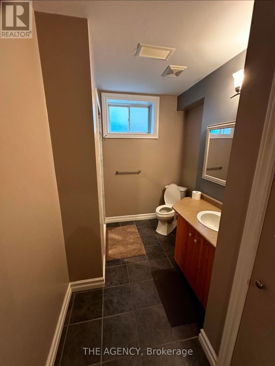 21 Silver Trail, Barrie, Ontario  L4N 2S2 - Photo 13 - S13098970