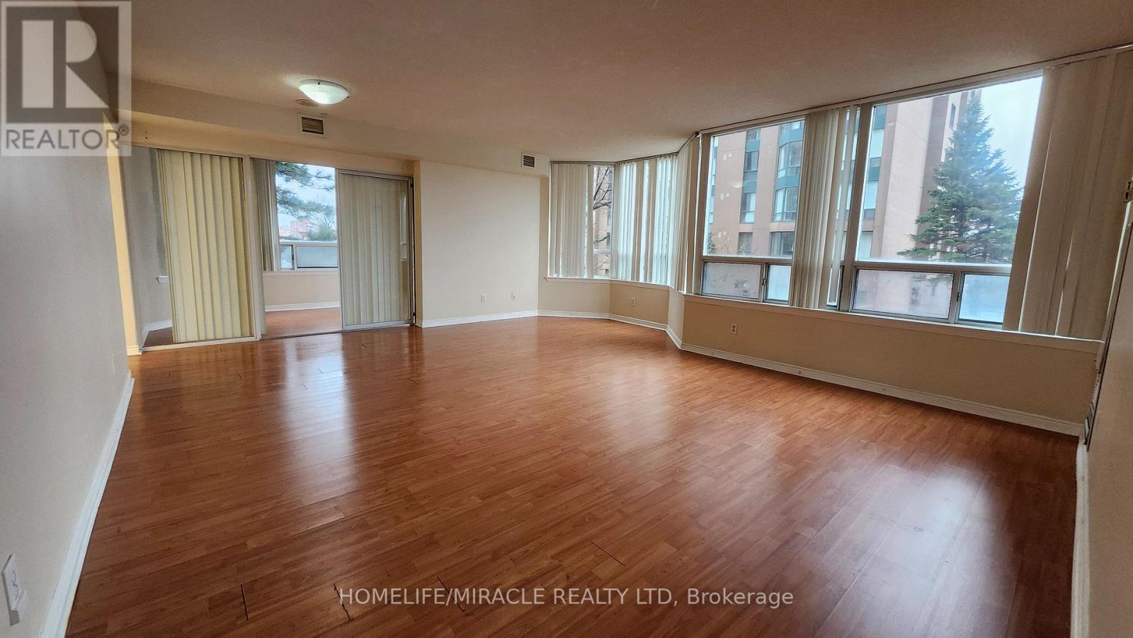 204 - 135 Hillcrest Avenue, Mississauga, Ontario  L5B 4B1 - Photo 12 - W13099014