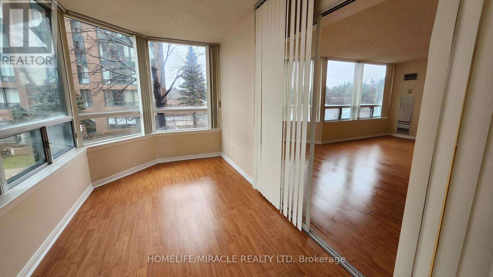 204 - 135 Hillcrest Avenue, Mississauga, Ontario  L5B 4B1 - Photo 16 - W13099014