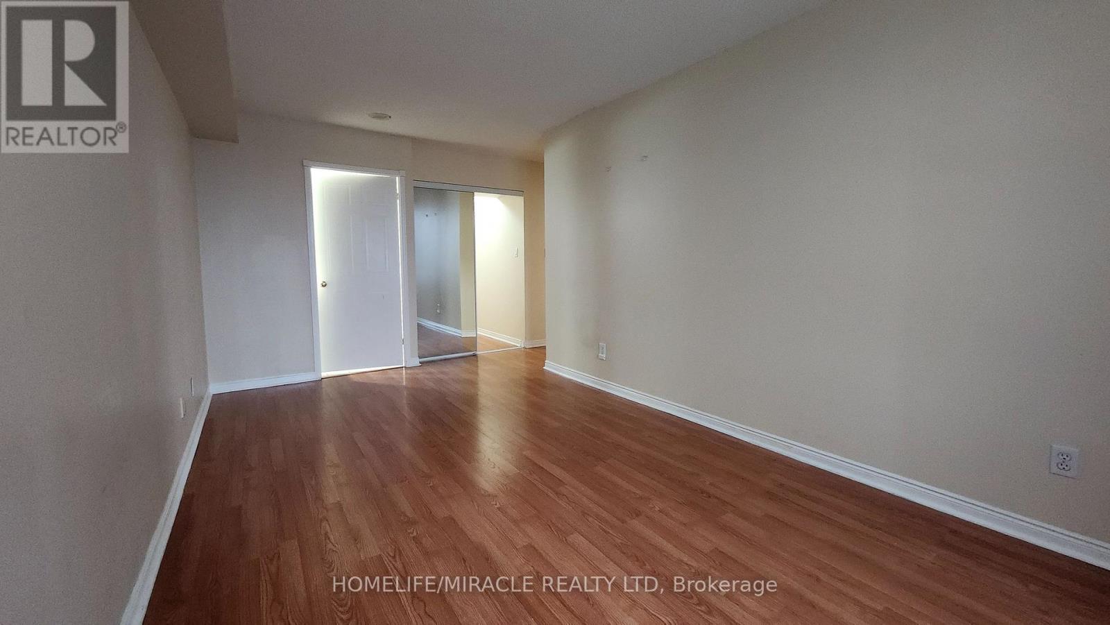 204 - 135 Hillcrest Avenue, Mississauga, Ontario  L5B 4B1 - Photo 18 - W13099014