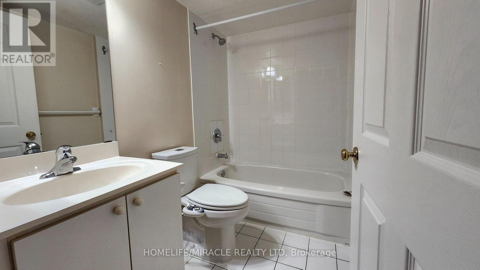 204 - 135 Hillcrest Avenue, Mississauga, Ontario  L5B 4B1 - Photo 22 - W13099014
