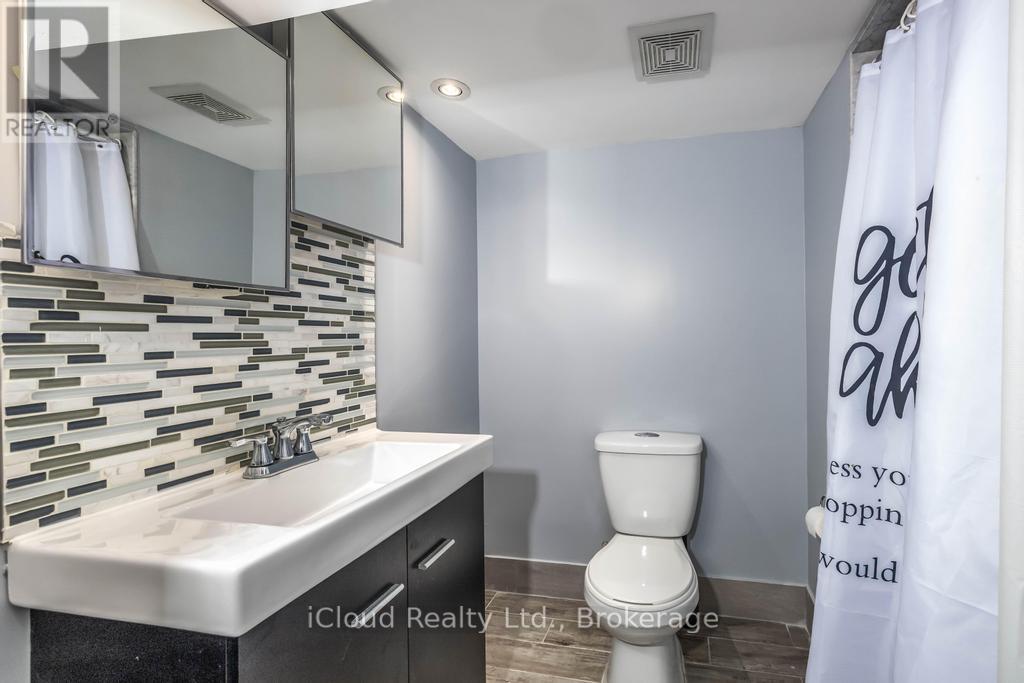 (Lower) - 225 Wallace Avenue, Toronto, Ontario  M6H 1V5 - Photo 15 - W13099118
