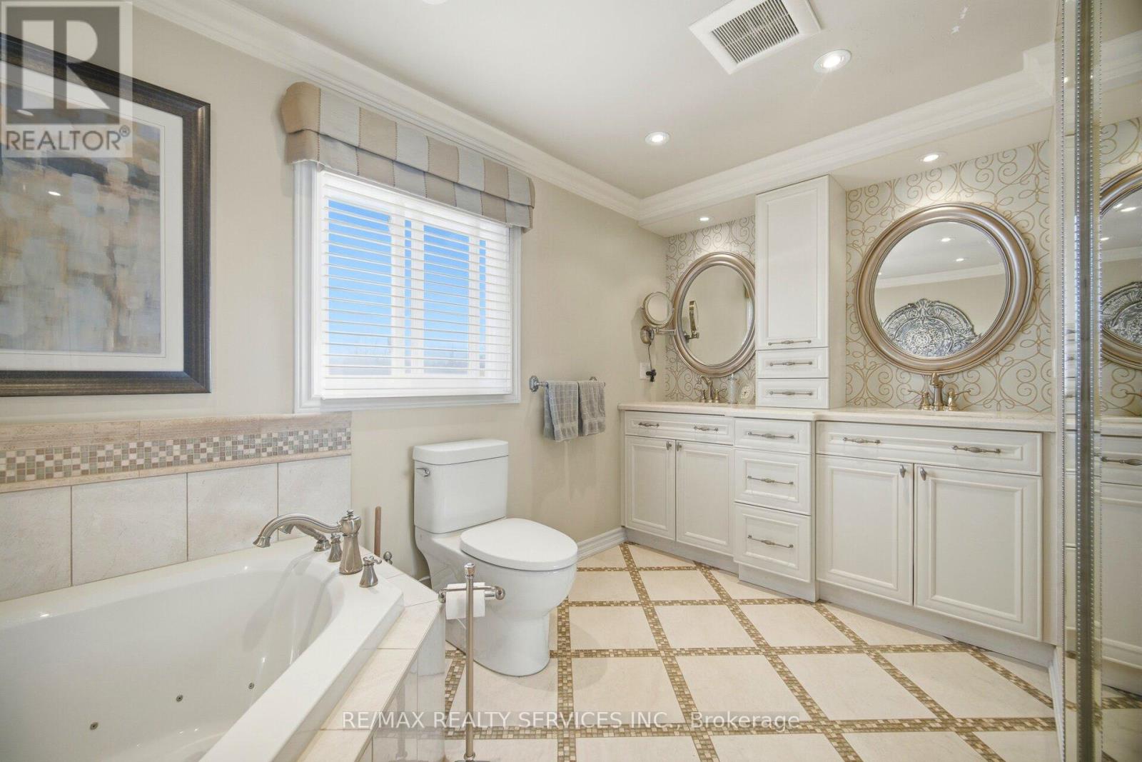 2 Whitmore Court, Brampton, Ontario  L6Z 2A5 - Photo 26 - W13099174