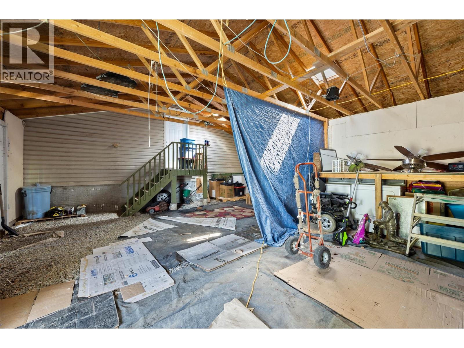 9792 Meadow Road, Kamloops, British Columbia  V0K 2J0 - Photo 35 - 10381250