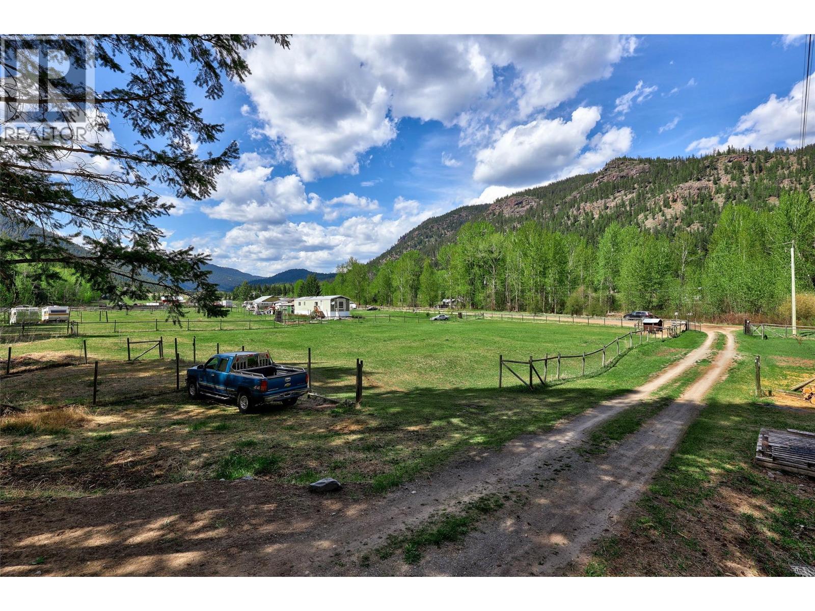 9792 Meadow Road, Kamloops, British Columbia  V0K 2J0 - Photo 8 - 10381250