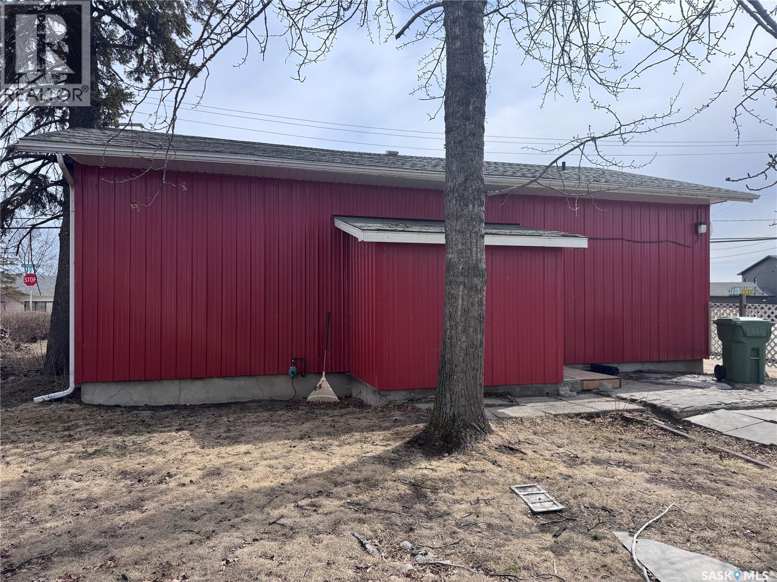 516 La Ronge Avenue, La Ronge, Saskatchewan  S0J 1L0 - Photo 17 - SK029978