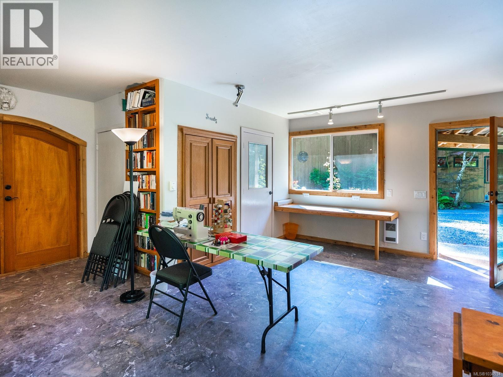 1055 Spider Lake Rd, Qualicum Beach, British Columbia  V9K 2L7 - Photo 47 - 1034534