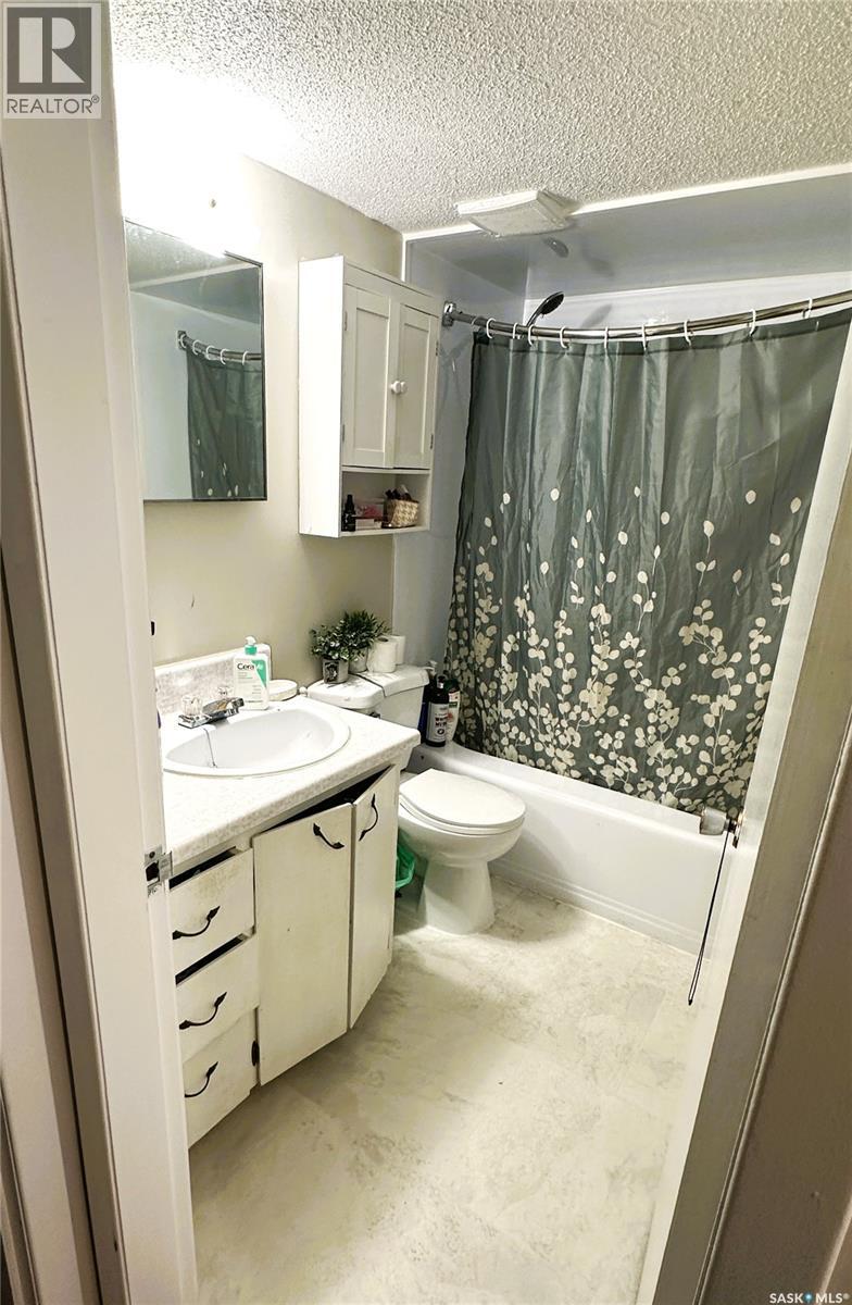 19 26 Shaw Street, Regina, Saskatchewan  S4R 3M4 - Photo 17 - SK035305