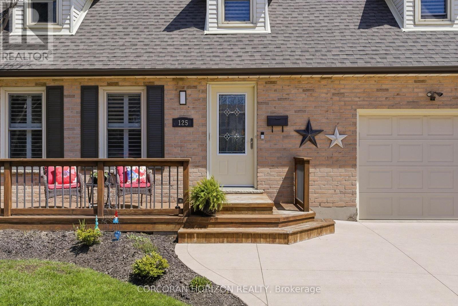 125 Covington Crescent, Kitchener, Ontario  N2N 2X2 - Photo 4 - X13099026