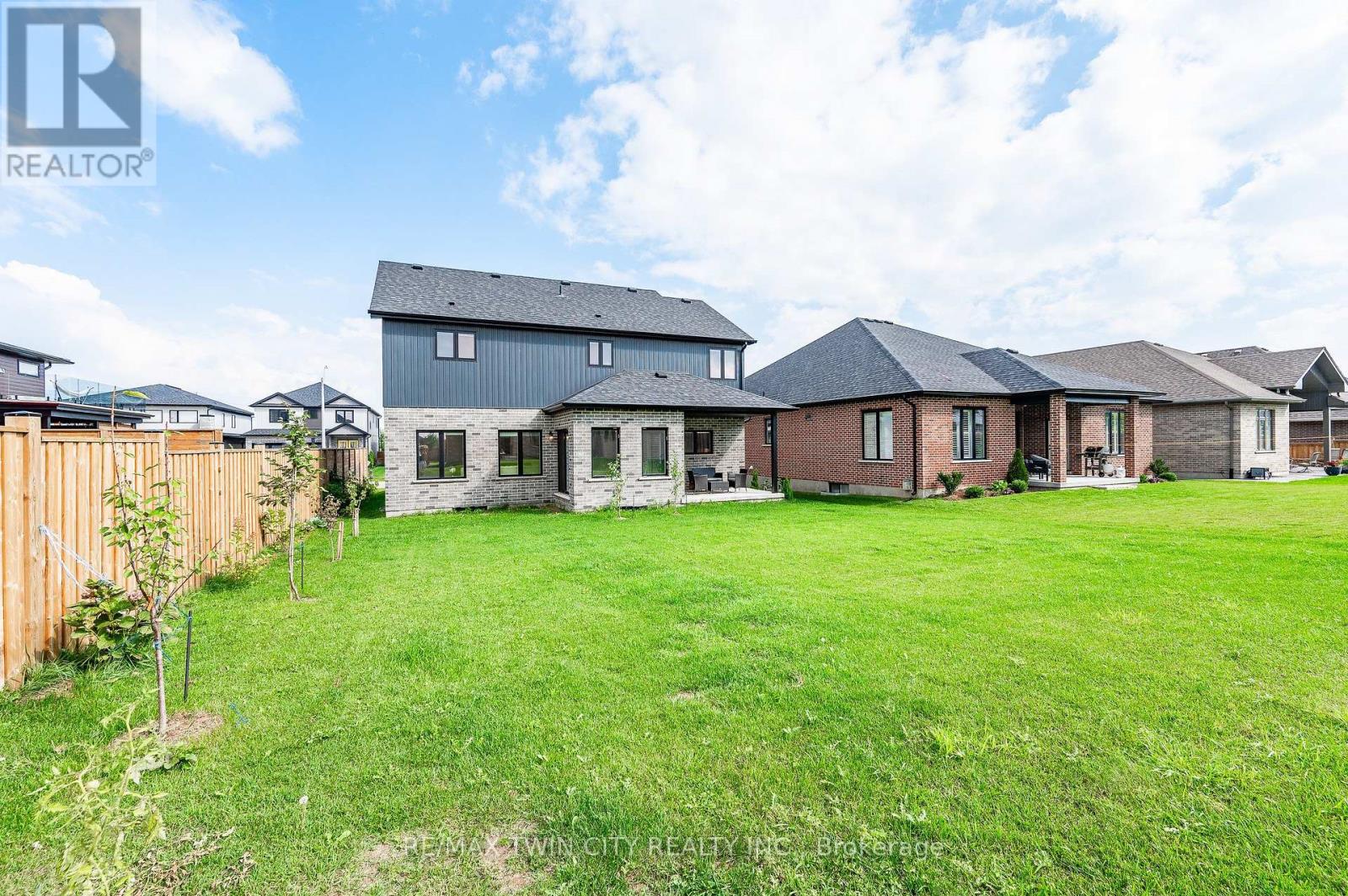 136 Village Road, Wellesley, Ontario  N0B 2T0 - Photo 46 - X13099028