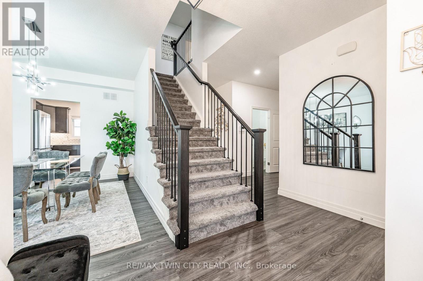 136 Village Road, Wellesley, Ontario  N0B 2T0 - Photo 7 - X13099028