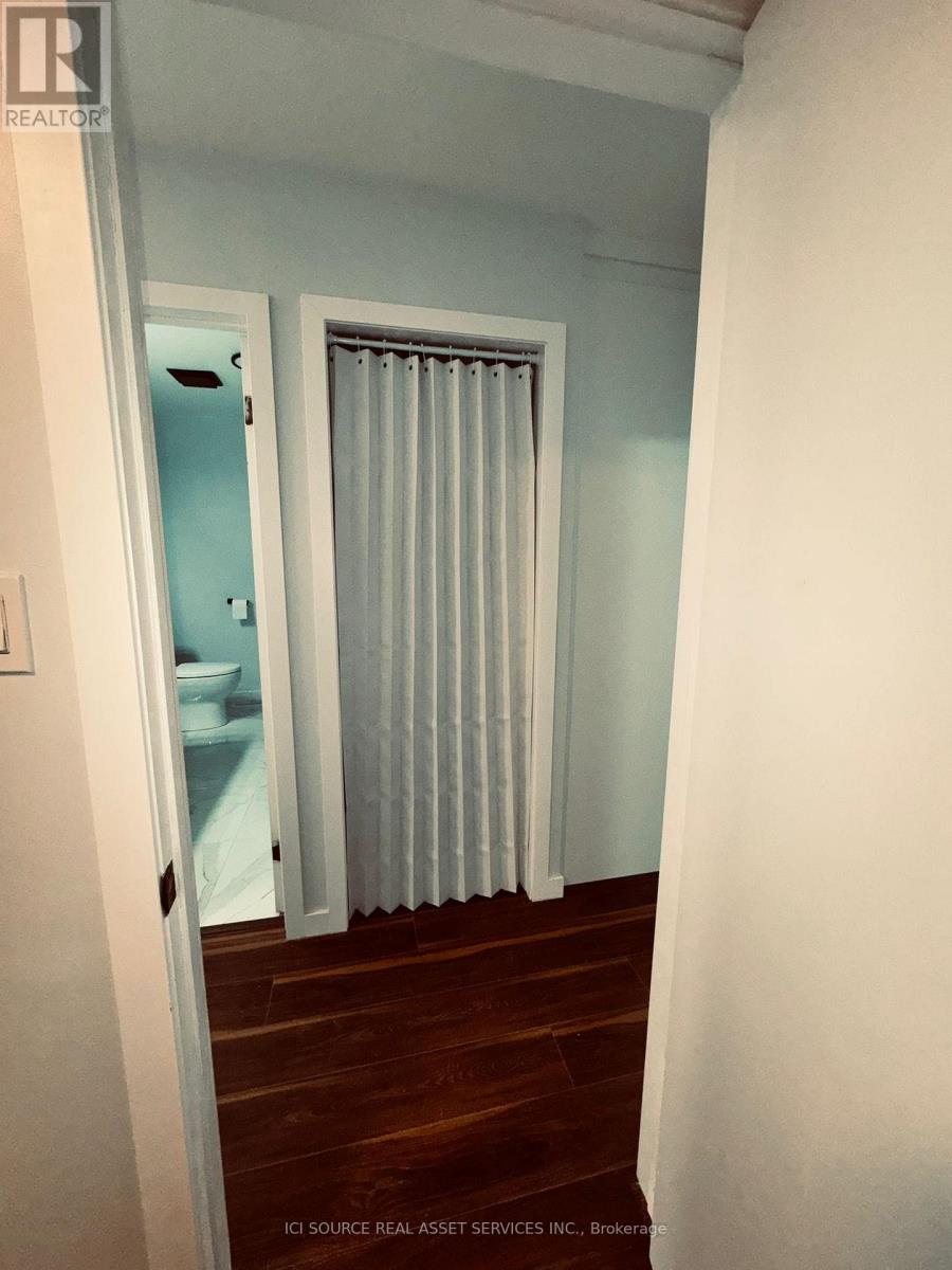 Upper - 5 Marcon Court, Kitchener, Ontario  N2E 3G2 - Photo 6 - X13099254