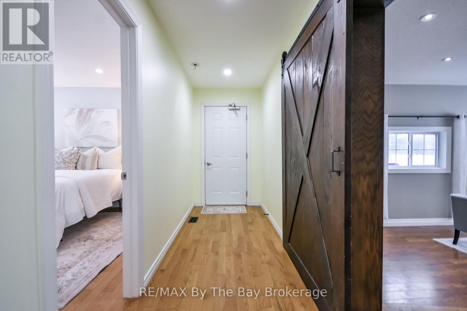 111 Balm Beach Road E, Tiny, Ontario  L0L 2J0 - Photo 22 - S12930798