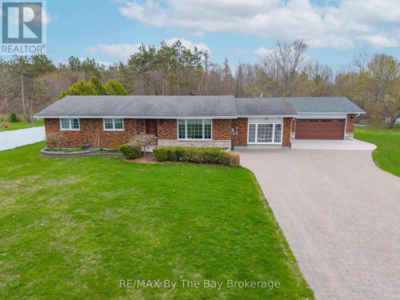 111 BALM BEACH ROAD E, Tiny, Ontario