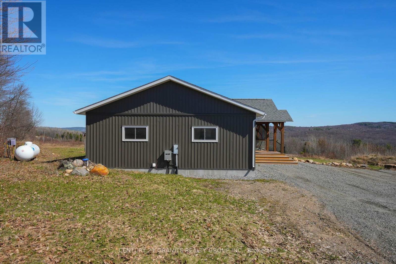 824 East Road Loop, Hastings Highlands, Ontario  K0L 1C0 - Photo 45 - X12867392