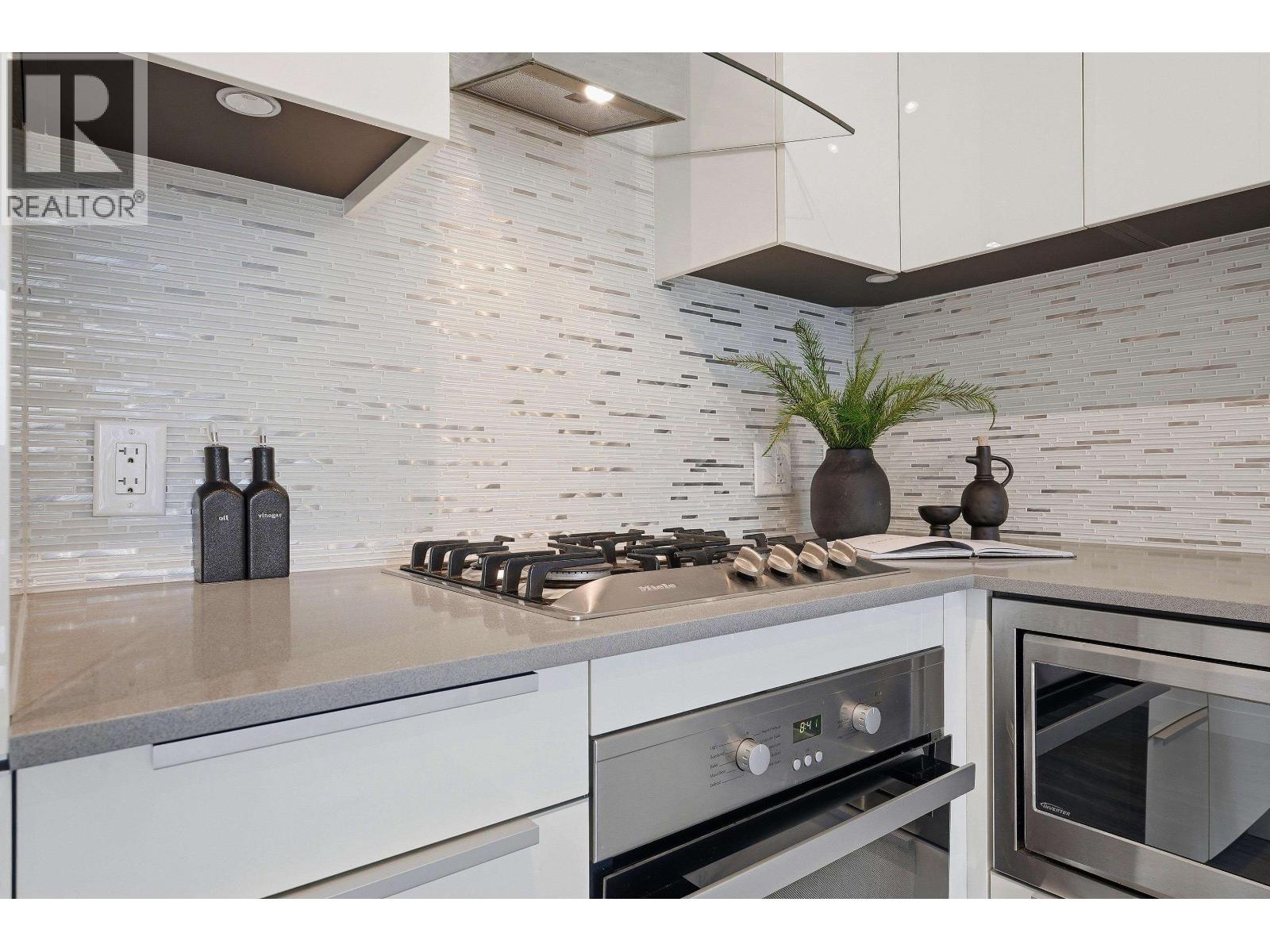 1906 1283 Howe Street, Vancouver, British Columbia  V6Z 0E3 - Photo 6 - R3120993