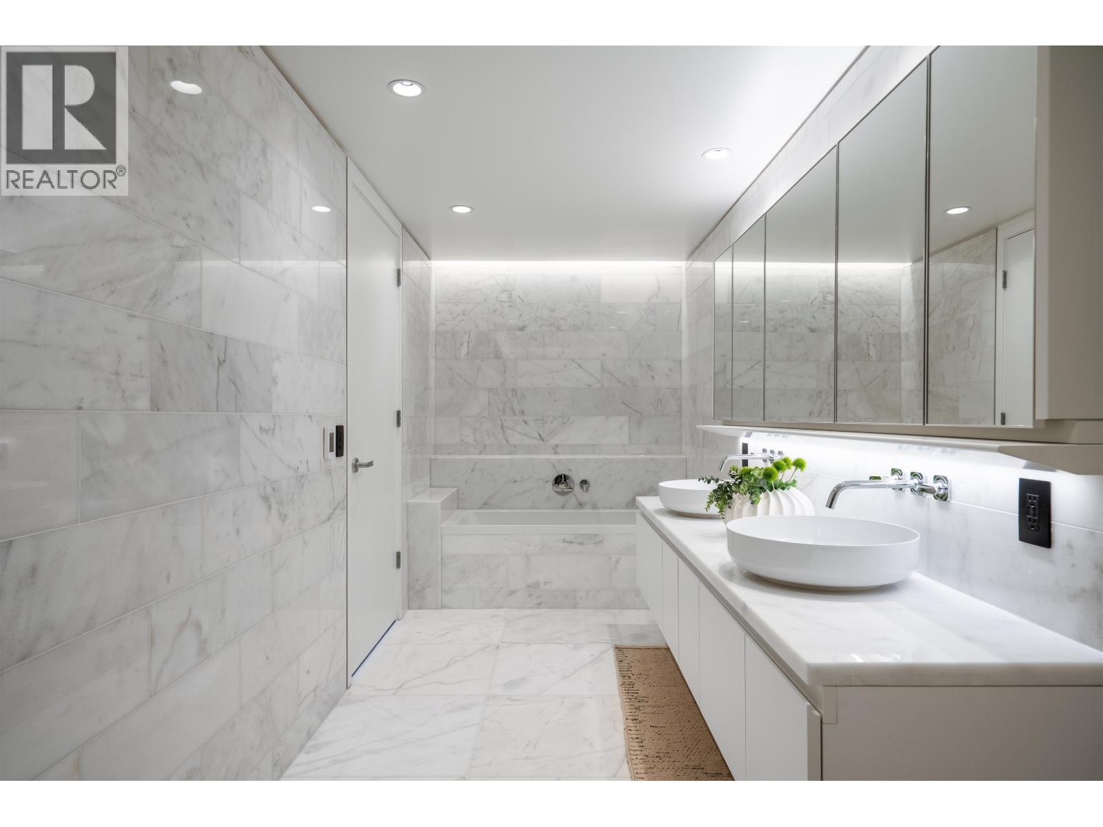 2901 1408 Robson Street, Vancouver, British Columbia  V6G 1B9 - Photo 21 - R3121000