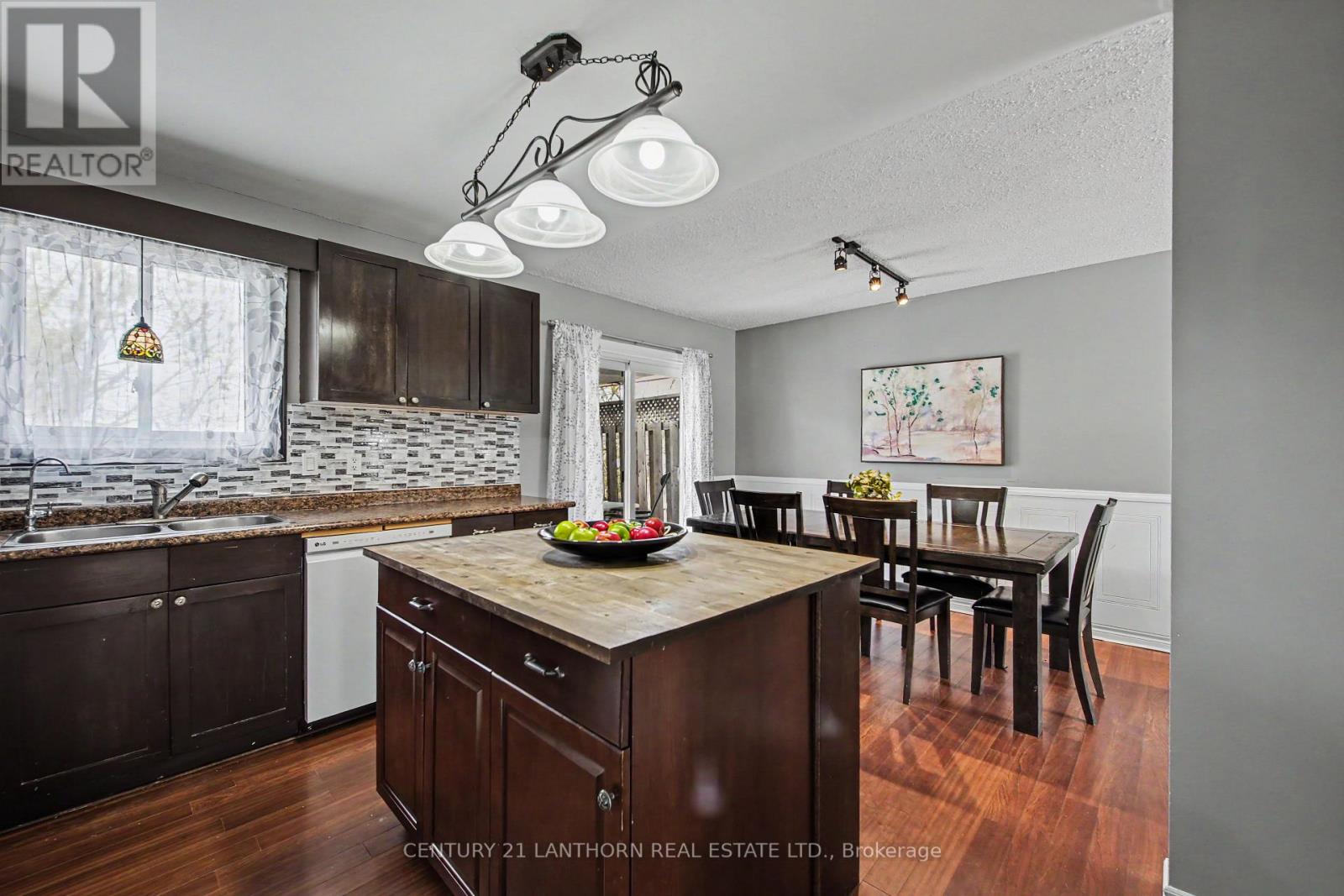 43 Ireland Drive, Quinte West, Ontario  K8V 5X4 - Photo 3 - X13099356