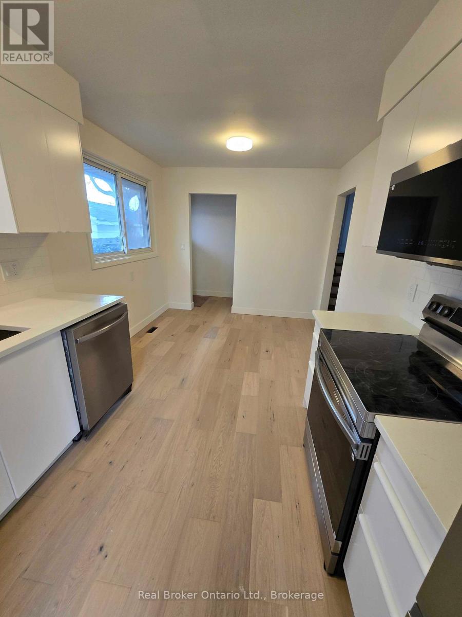 Main Level - 61 Vanier Drive, Guelph, Ontario  N1G 2K9 - Photo 4 - X13099368