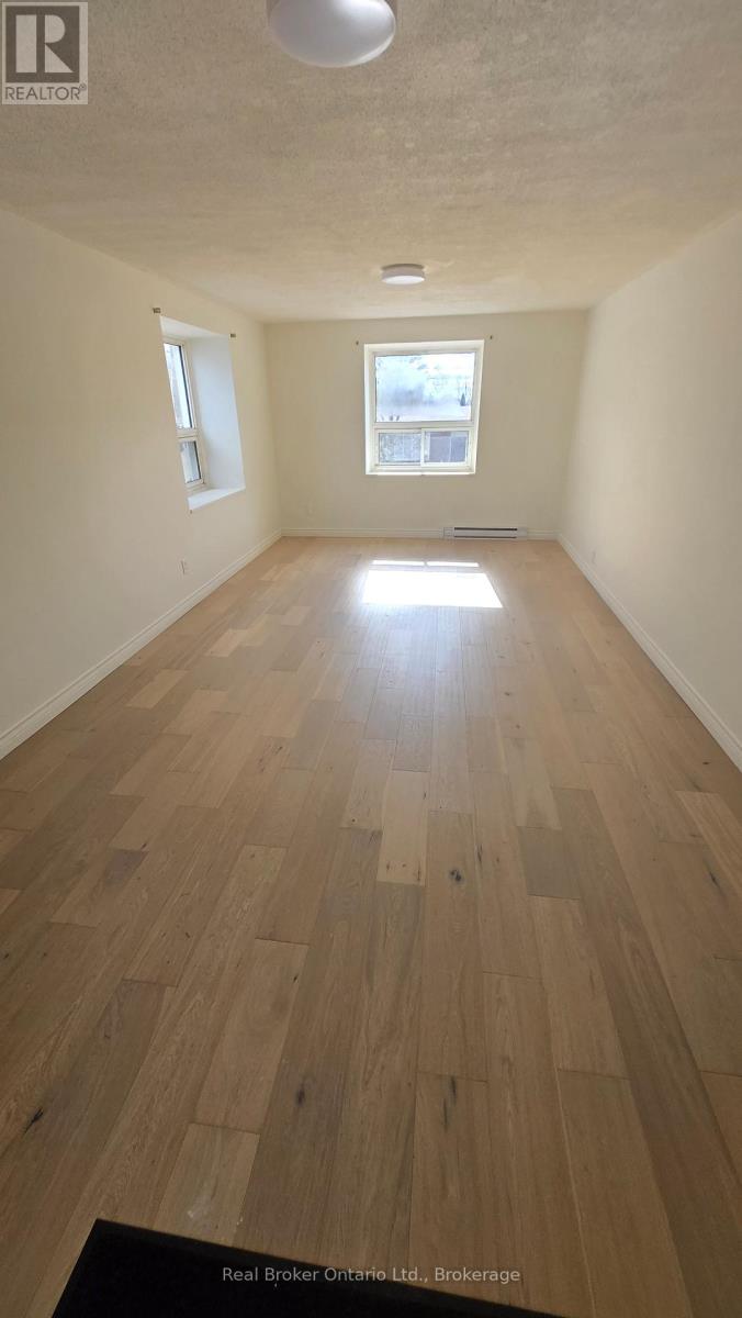 Upper Level - 61 Vanier Drive, Guelph (Dovercliffe Park/old University), Ontario  N1G 2K9 - Photo 12 - X13099370