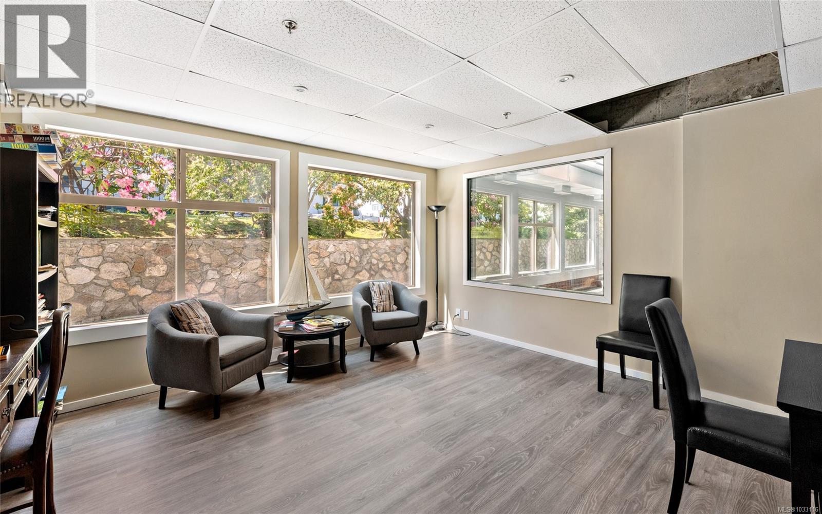 205 1419 Stadacona Ave, Victoria, British Columbia  V8S 5J3 - Photo 29 - 1033116