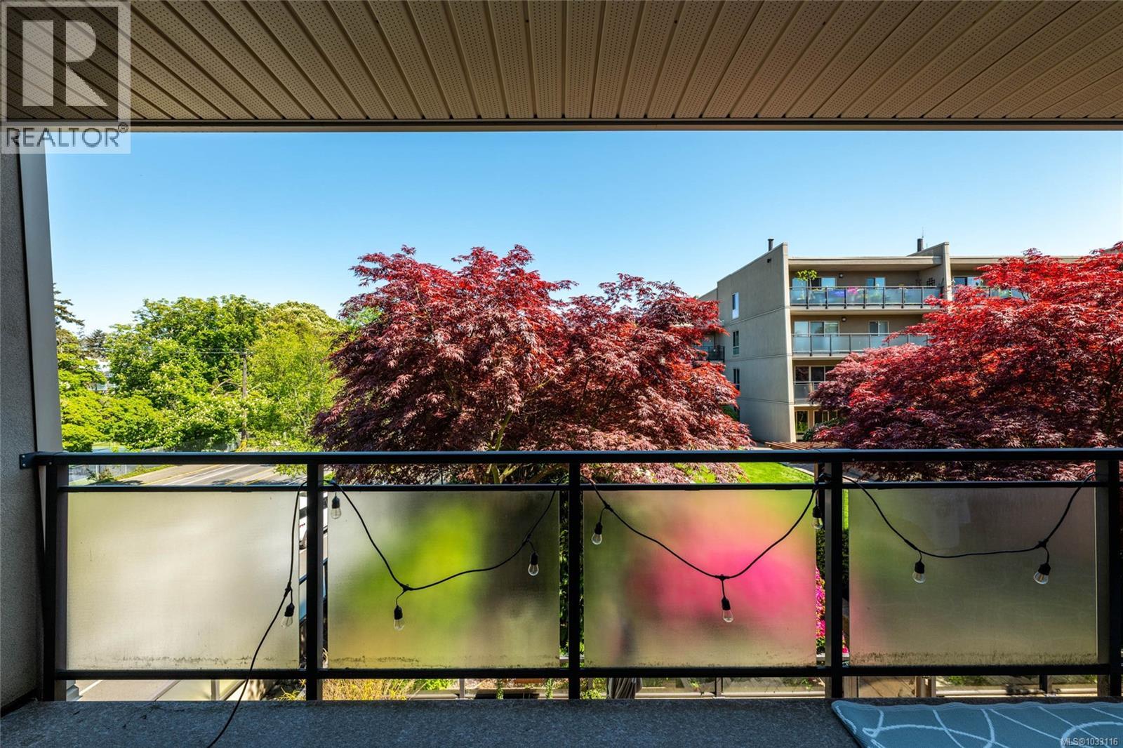205 1419 Stadacona Ave, Victoria, British Columbia  V8S 5J3 - Photo 7 - 1033116