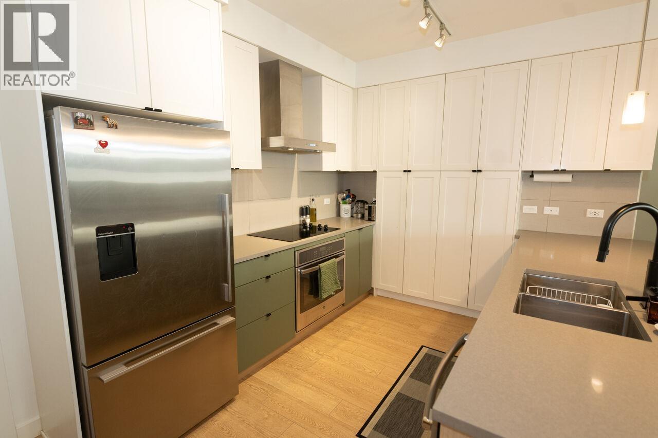 312 3205 Mountain Highway, North Vancouver, British Columbia  V7K 2H4 - Photo 11 - R3121023