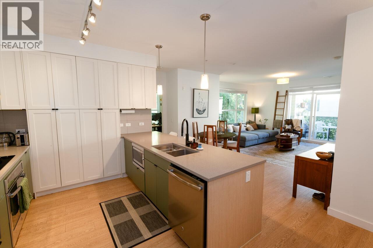 312 3205 Mountain Highway, North Vancouver, British Columbia  V7K 2H4 - Photo 12 - R3121023