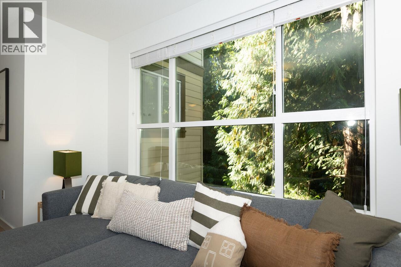 312 3205 Mountain Highway, North Vancouver, British Columbia  V7K 2H4 - Photo 5 - R3121023