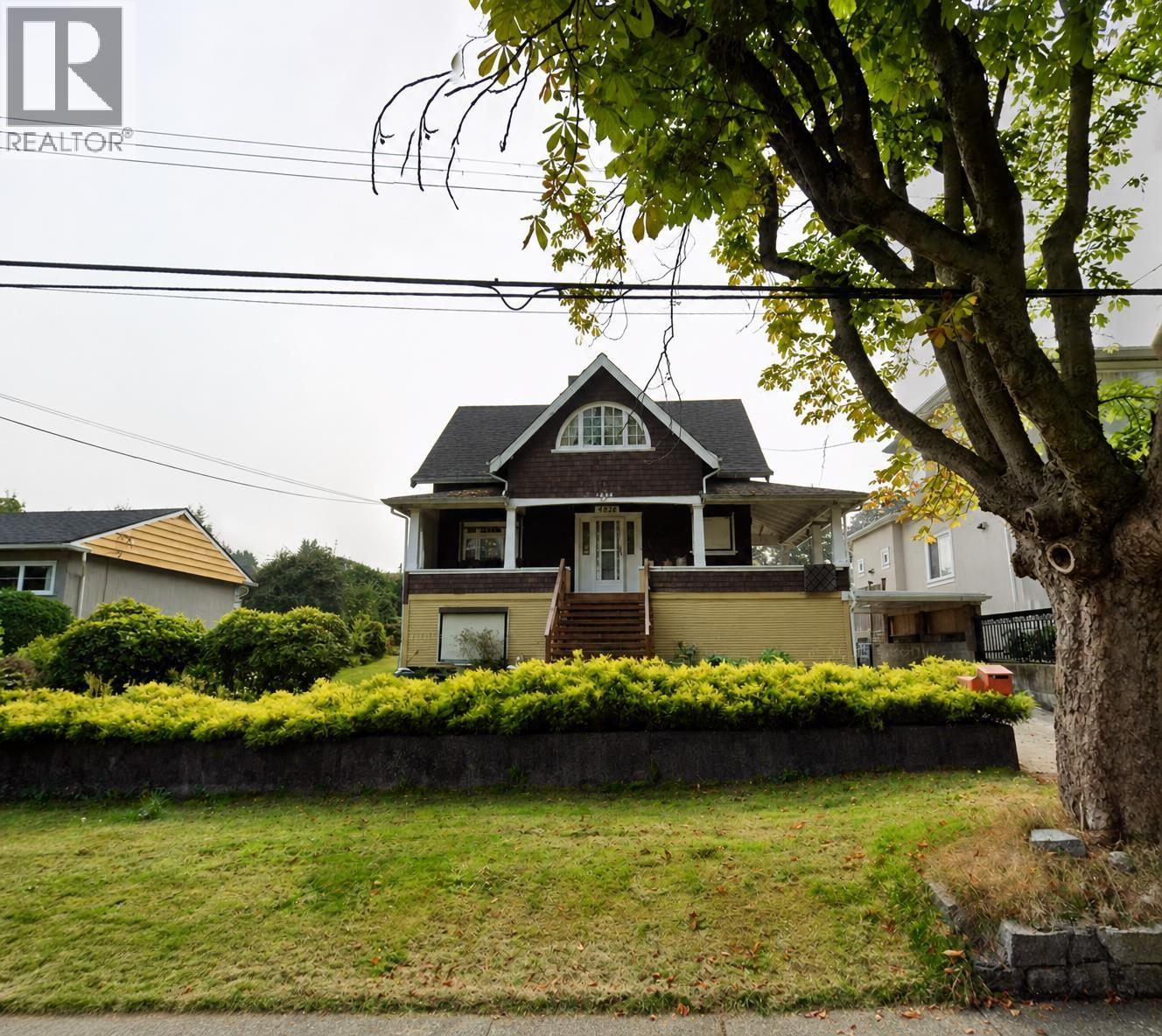 4826 Buxton Street, Burnaby, British Columbia  V5H 1J3 - Photo 2 - R3121054