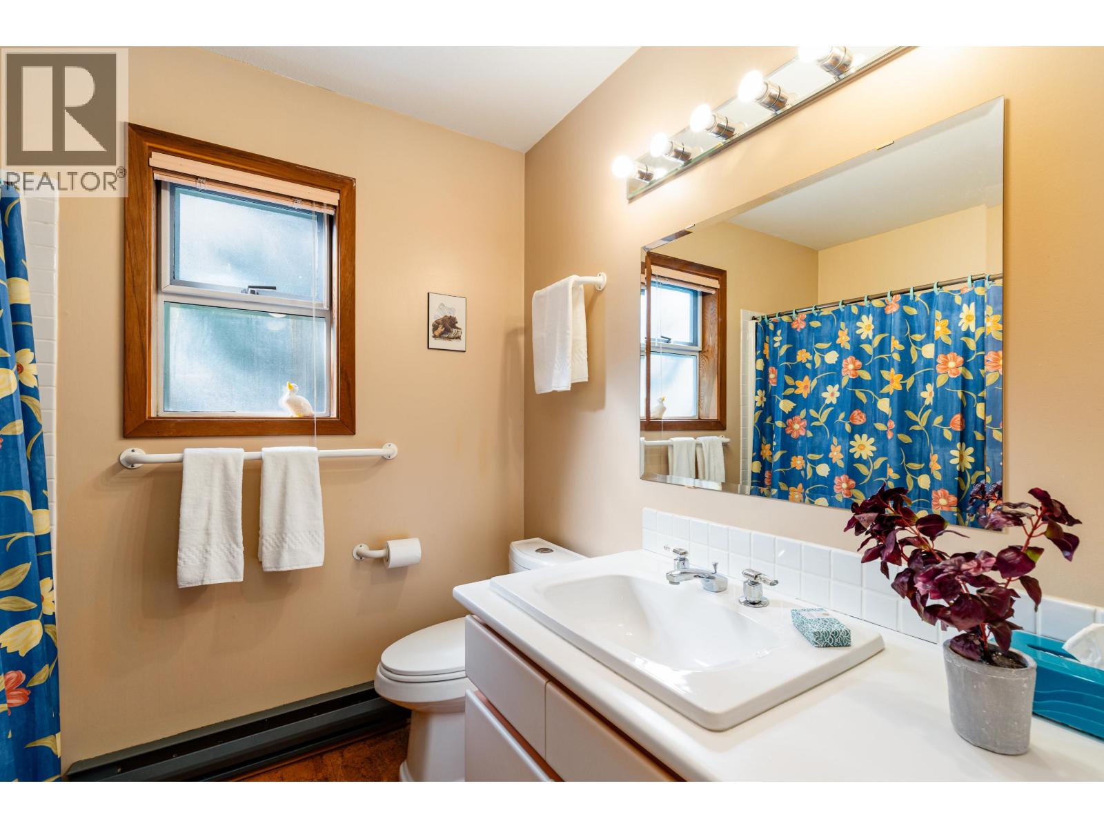 8325 Rainbow Drive, Whistler, British Columbia  V0N 1B8 - Photo 21 - R3120646