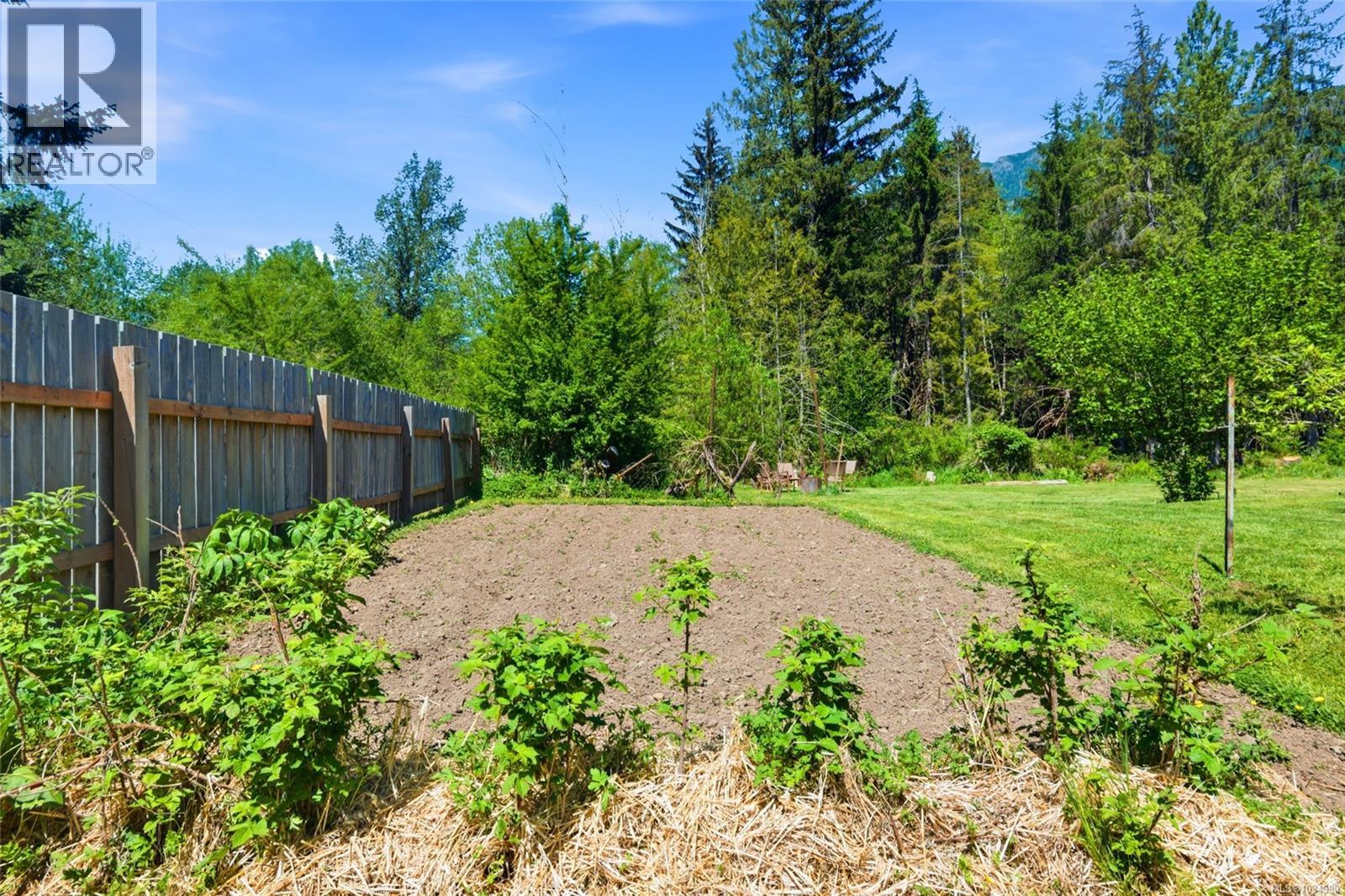 8445 Meshers Rd, Port Alberni, British Columbia  V9Y 8N5 - Photo 33 - 1034990